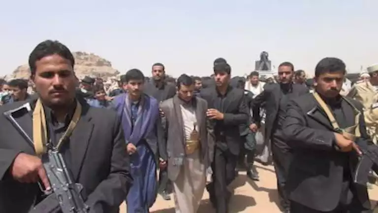 المكتب السياسي لأنصار الله يرد على عزم الحركة فرض رسوم للمرور عبر باب -صدى الخبر