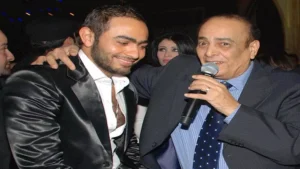 بعد نقله للعناية المركزة.. وفاة حسني شريف والد تامر حسني -صدى الخبر