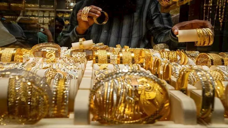 بعد ارتفاعه.. تراجع سعر الذهب اليوم الخميس في بداية المعاملات الفورية -صدى الخبر