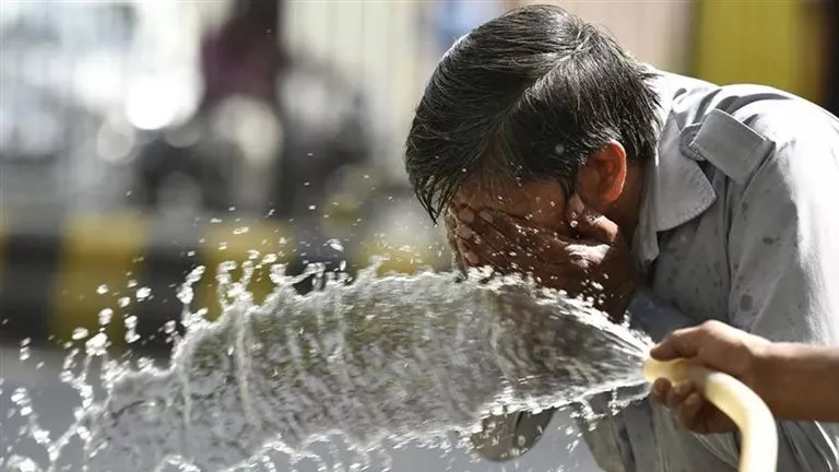 القبة الحرارية ترفع الحرارة لـ50 درجة بدول عربية.. و”الأرصاد” تكشف وضع -صدى الخبر