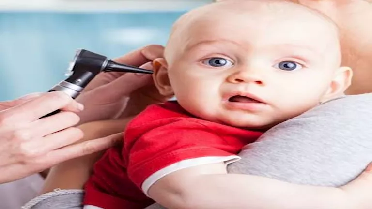 التهاب الأذن الوسطى عند الأطفال.. 5 أعراض تكشف الإصابة -صدى الخبر