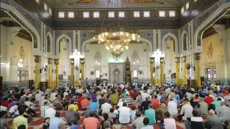 نقل شعائر صلاة الجمعة اليوم من الإسماعيلية -صدى الخبر