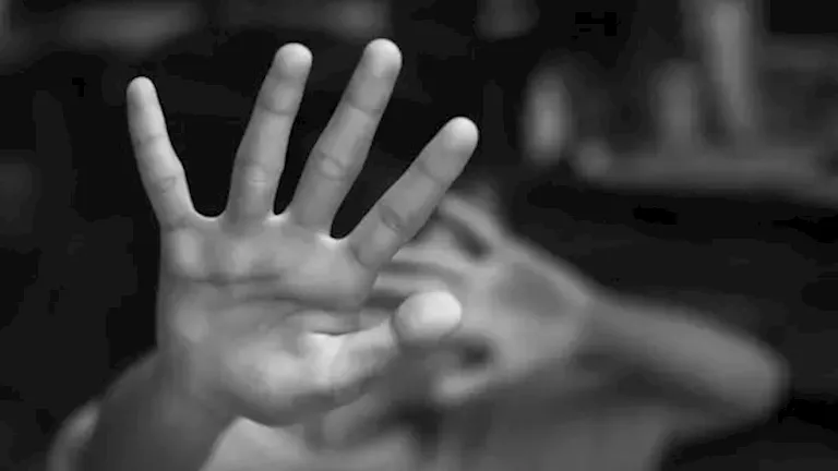 مشادة بسبب لهو الأطفال تنتهي بالاعتداء على طالب في الدقهلية -صدى الخبر