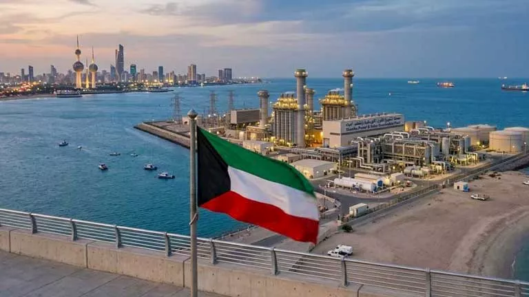 الكويت: إيران استهدفت محطات لتحلية المياه وتوليد الطاقة -صدى الخبر