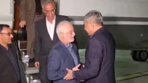 وزير الداخلية الإيراني يصل باكستان -صدى الخبر