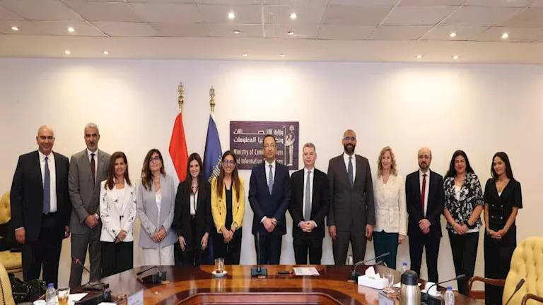 الاتصالات تستهدف زيادة صادرات التعهيد 54% إلى 8 مليارات دولار في عامين -صدى الخبر