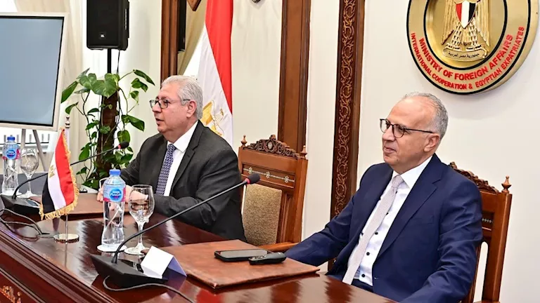 وزير الري يستعرض تطورات ملف السد الإثيوبي -صدى الخبر
