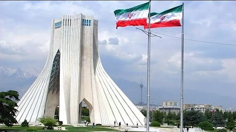 طهران تنفي اتهامات باريس بشأن موظفي السفارة -صدى الخبر