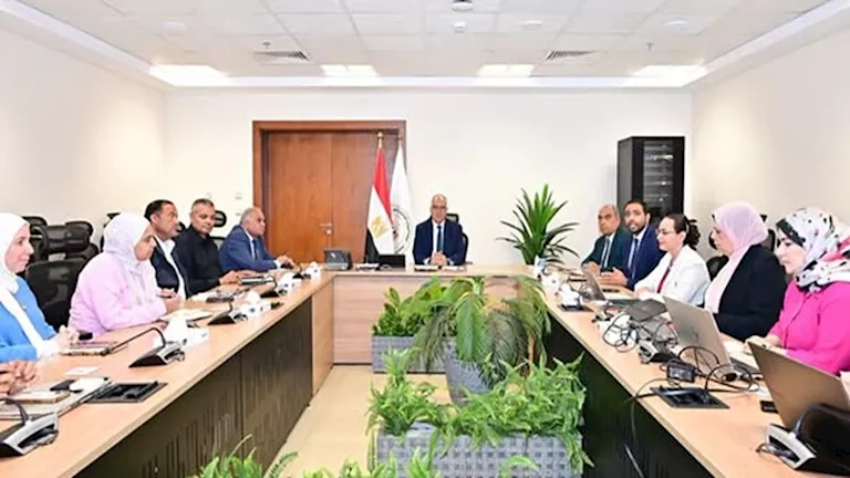 وزير الري يوجه بالتوسع في تطبيق تقدير استهلاك المياه الجوفية بدلتا الن -صدى الخبر