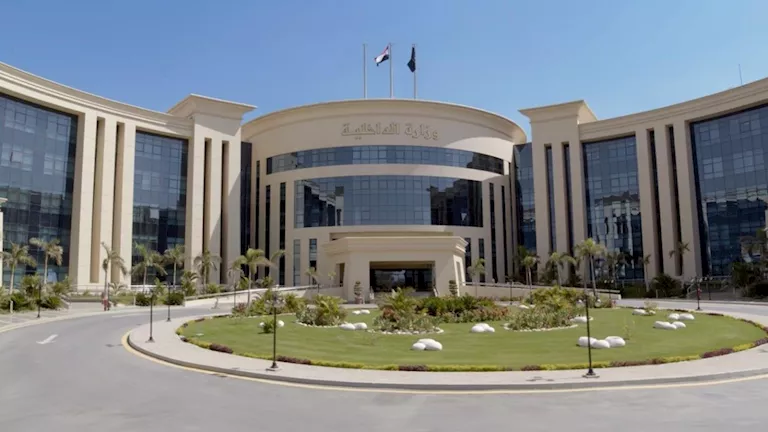 الداخلية تكشف لغز العثور على رأس سيدة مسنة داخل ثلادة في الإسكندرية -صدى الخبر