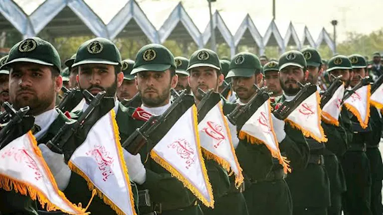 الحرس الثوري الإيراني يحذّر سكان الدول المستضيفة للقواعد الأمريكية -صدى الخبر