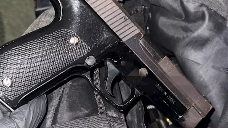 ضبط محامية بحوزتها سلاح ناري داخل محطة مصر بالإسكندرية -صدى الخبر