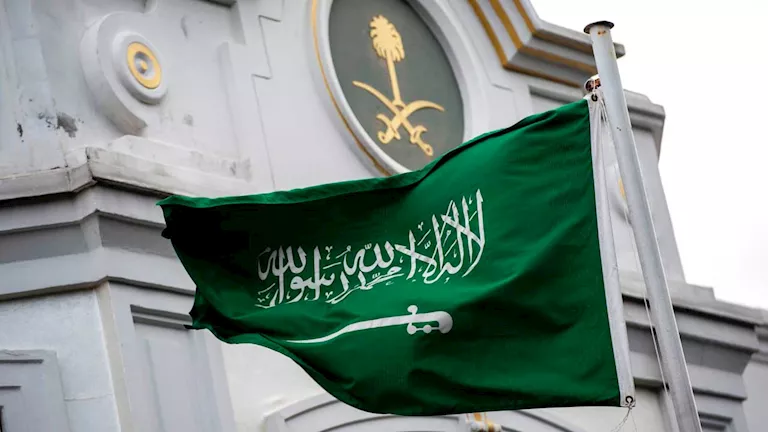 السعودية تنفي استهداف ميناء الحديدة وتؤكد استمرار الملاحة -صدى الخبر