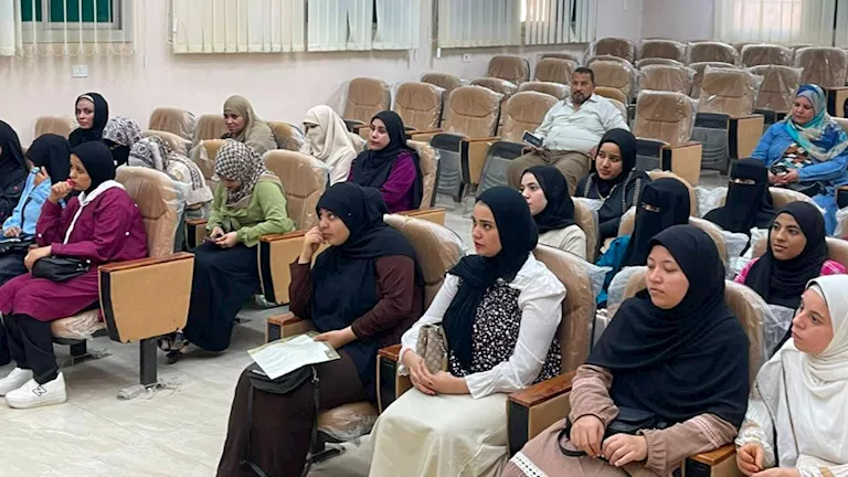 محافظ أسيوط يعلن فتح 24 فصلًا جديدًا لمحو الأمية -صدى الخبر