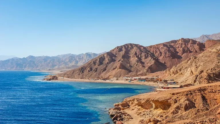 3 نصائح تحميك من عدوى “آكلة اللحم” قبل نزول البحر -صدى الخبر