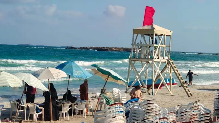 لليوم الثاني.. منع نزول البحر في شواطئ ستانلي والعجمي بالإسكندرية- صور -صدى الخبر