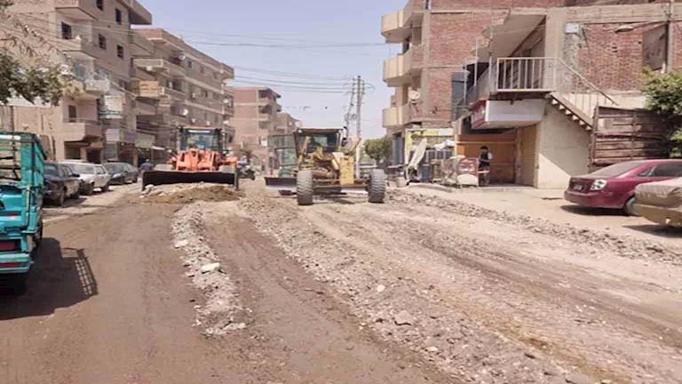 محافظ الجيزة: توسعة وتمهيد طرق رئيسية بالمحافظة -صدى الخبر