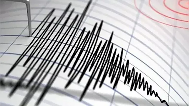 لحظة انهيار سور قلعة كوموموتو اليابانية -صدى الخبر