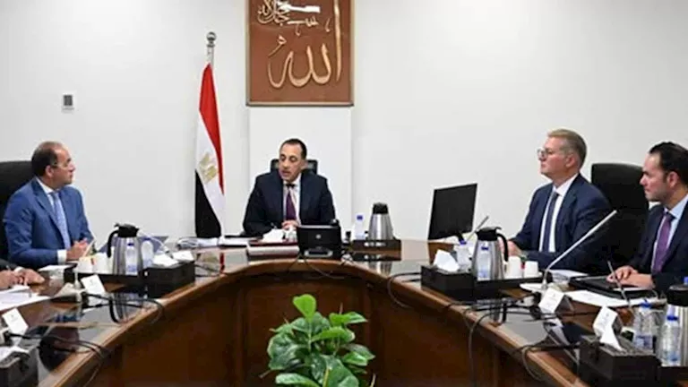 مدبولي يتابع تعزيز مخزون الوقود لضمان استقرار الأسواق وإمدادات الطاقة -صدى الخبر