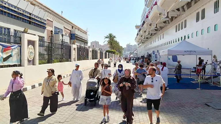 السفينة السياحية “Aroya” تصل ميناء الإسكندرية -صدى الخبر