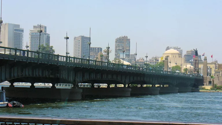 كيف كان كوبري قصر النيل يُفتح لعبور البواخر؟ -صدى الخبر