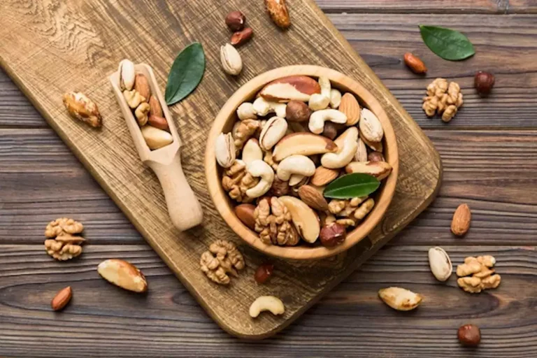 هل المكسرات مفيدة للصحة أم تسبب زيادة الوزن؟ -صدى الخبر