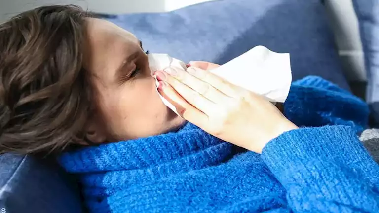 نزلات البرد لا تقتصر على الشتاء.. لماذا قد تصاب بها في الصيف؟ -صدى الخبر