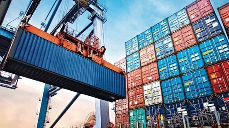 الصادرات المصرية ترتفع 3.6% في مايو والعجز التجاري يتراجع هامشيًا -صدى الخبر