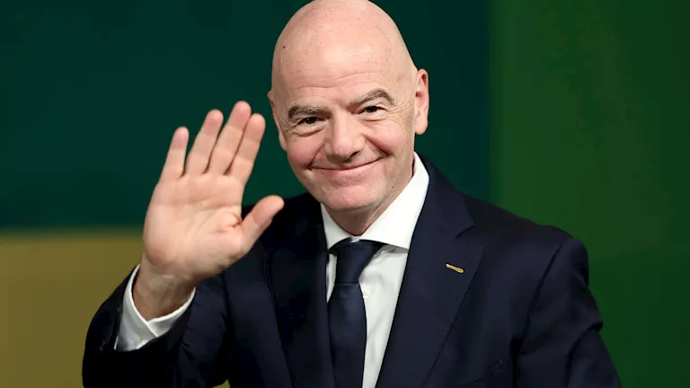 انتخابات فيفا المقبلة.. هل ينجح إنفانتينو في تجاوز أزمة بيع كأس العالم -صدى الخبر