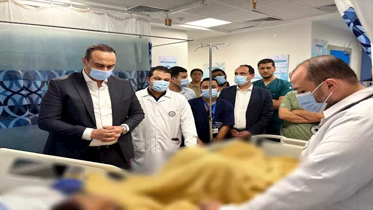 محافظا الإسماعيلية والشرقية يتفقدان حالة مصابي حادث طريق الدواويس -صدى الخبر