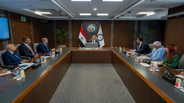 وزير البترول يبحث ترتيبات مؤتمر حوض البحر المتوسط بالإسكندرية -صدى الخبر