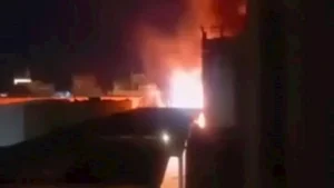السيطرة على حريق بازارين بالسوق السياحي في إسنا -صدى الخبر