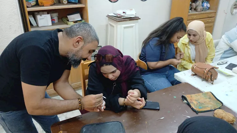 أساسيات النسيج في أولى فعاليات مشروع “مقتطفات حرفية” بالمنيا -صدى الخبر