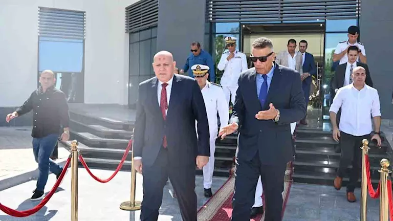 محافظ جنوب سيناء يهنئ مدير الأمن الجديد ويؤكد تعزيز التعاون -صدى الخبر