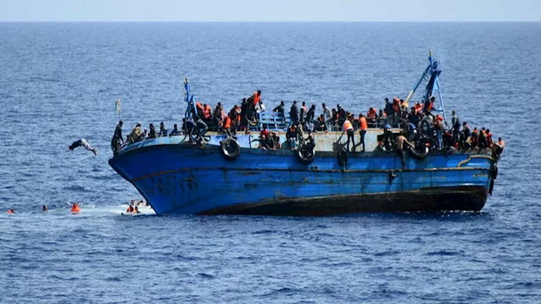 مأساة أبناء المنيا في حادث غرق قارب الهجرة بقبالة طبرق -صدى الخبر