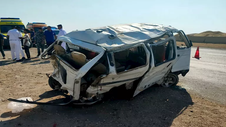 12 مصابًا في حادث تصادم سيارتين بطريق محور 30 يونيو بالسويس (صور) -صدى الخبر