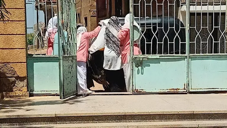 ولادة مفاجئة داخل توكتوك أمام وحدة صحية بالقليوبية -صدى الخبر