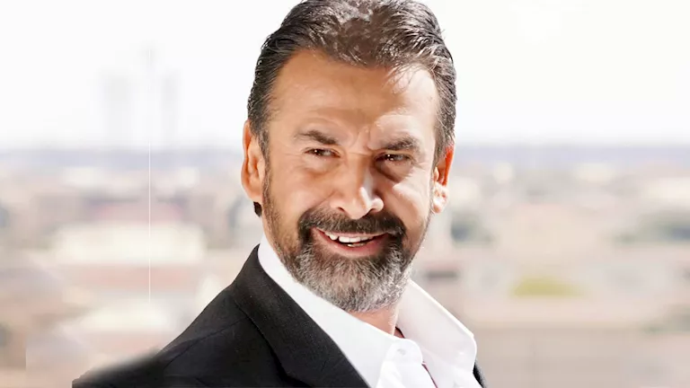 كريم عبدالعزيز ينتظر طرح فيلم مطلوب عائليا في السينما قريبا -صدى الخبر