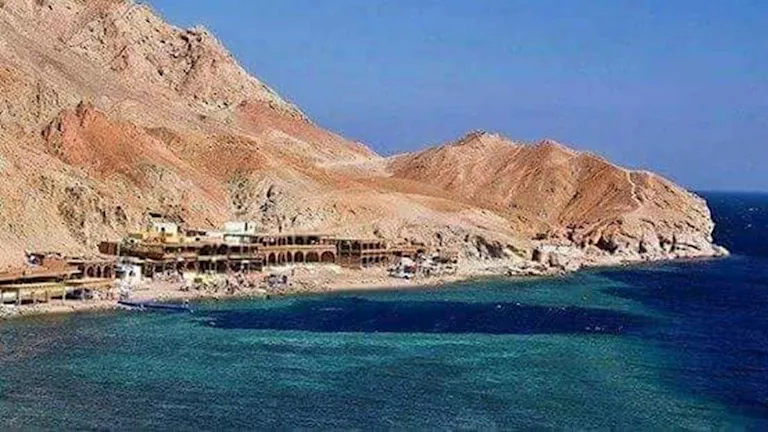 بين الأسطورة والموت.. ماذا يحدث للغواصين في منطقة “البلو هول” بدهب؟ ( -صدى الخبر