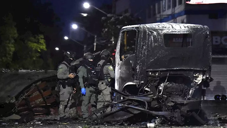 إصابة 2 بجروح طفيفة إثر هجوم بسيارة مفخخة في كولومبيا -صدى الخبر