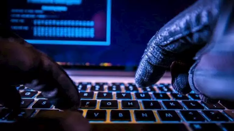 هجوم سيبراني يضرب مئات المتاجر الكبرى في فرنسا هجوم سيبراني يضرب مئات المتاجر الكبرى في فرنسا