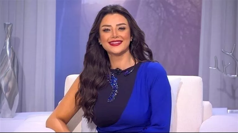 بعد فيديو مدرس التاريخ.. رضوى الشربيني: أنا مع الست اللي تعرف قيمتها بعد فيديو مدرس التاريخ.. رضوى الشربيني: أنا مع الست اللي تعرف قيمتها