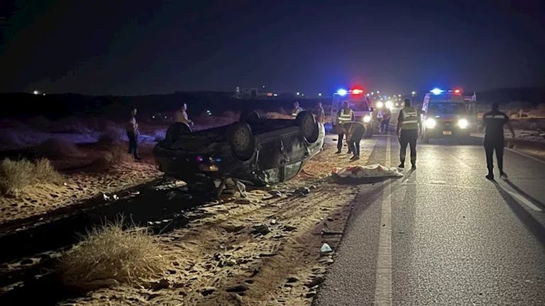 إصابة 7 أشخاص بينهم طفل رضيع في انقلاب سيارة بسوهاج -صدى الخبر إصابة 7 أشخاص بينهم طفل رضيع في انقلاب سيارة بسوهاج -صدى الخبر