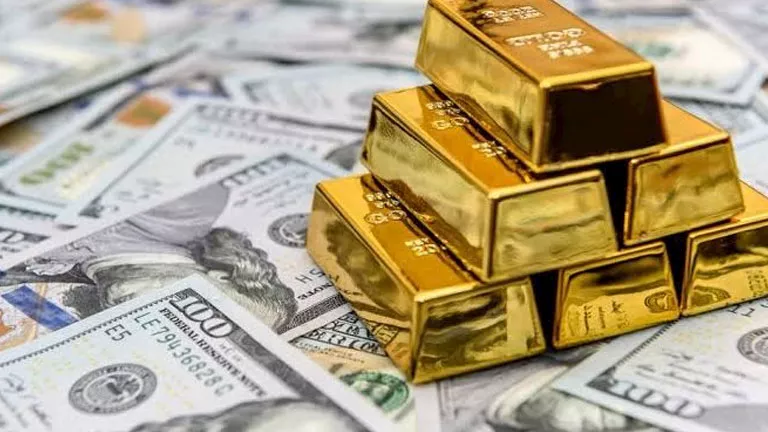 الدولار يقفز فوق 55 جنيهًا ويعوض تراجع الذهب عالميًا في مصر -صدى الخبر الدولار يقفز فوق 55 جنيهًا ويعوض تراجع الذهب عالميًا في مصر -صدى الخبر