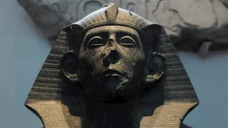 كيف ضلل سنوسرت الثاني لصوص المقابر؟.. الوجه الخفي لهرم اللاهون -صدى الخبر كيف ضلل سنوسرت الثاني لصوص المقابر؟.. الوجه الخفي لهرم اللاهون -صدى الخبر
