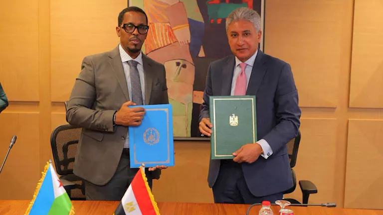 وزير السياحة يبحث مع نظيره الجيبوتي زيادة حركة السياحة بين البلدين وزير السياحة يبحث مع نظيره الجيبوتي زيادة حركة السياحة بين البلدين