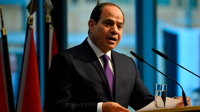 كمال أبو رية يقدم عرضًا توثيقيا لبطولات الجيش المصري بالندوة التثقيفية كمال أبو رية يقدم عرضًا توثيقيا لبطولات الجيش المصري بالندوة التثقيفية