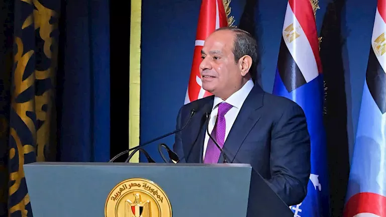 السيسي يشهد اتفاقًا مع مجموعة طلعت مصطفى لتطوير 4 مشروعات كبرى السيسي يشهد اتفاقًا مع مجموعة طلعت مصطفى لتطوير 4 مشروعات كبرى