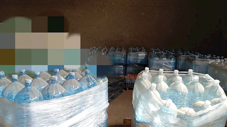 تموين الإسماعيلية تضبط 32 ألف زجاجة مياه شرب وغازية مجهولة المصدر -صدى الخبر تموين الإسماعيلية تضبط 32 ألف زجاجة مياه شرب وغازية مجهولة المصدر -صدى الخبر