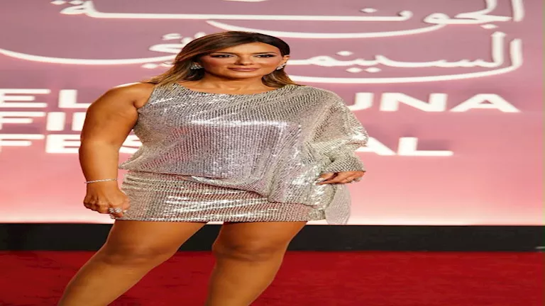 إنجي المقدم تخطف الأنظار بفستان فضي في مهرجان الجونة -صدى الخبر إنجي المقدم تخطف الأنظار بفستان فضي في مهرجان الجونة -صدى الخبر